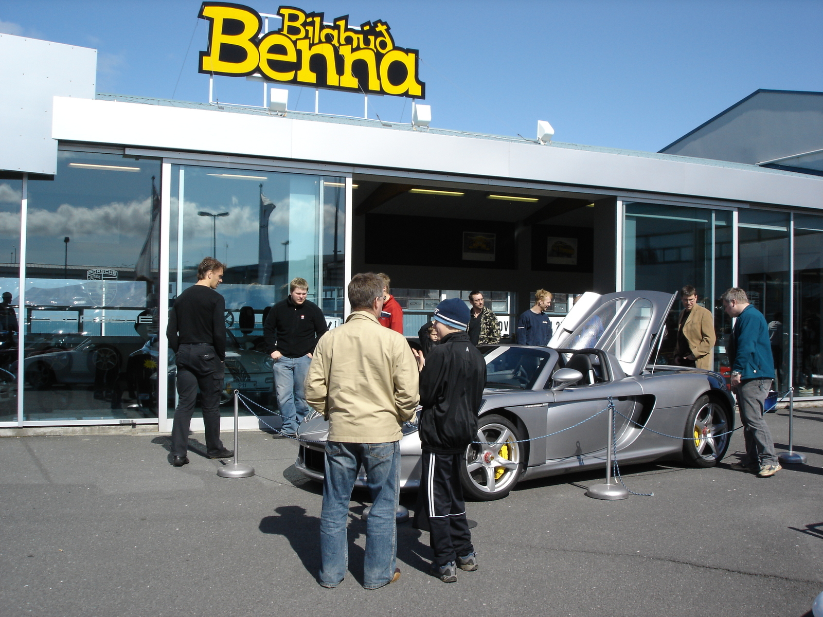 Bílabúð Benna — 50 ára starfsemi á Íslandi.